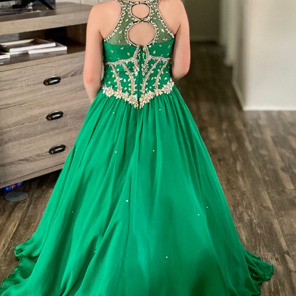 Size 10 Little Rosie Pageant Gown! - Picture 2 of 2